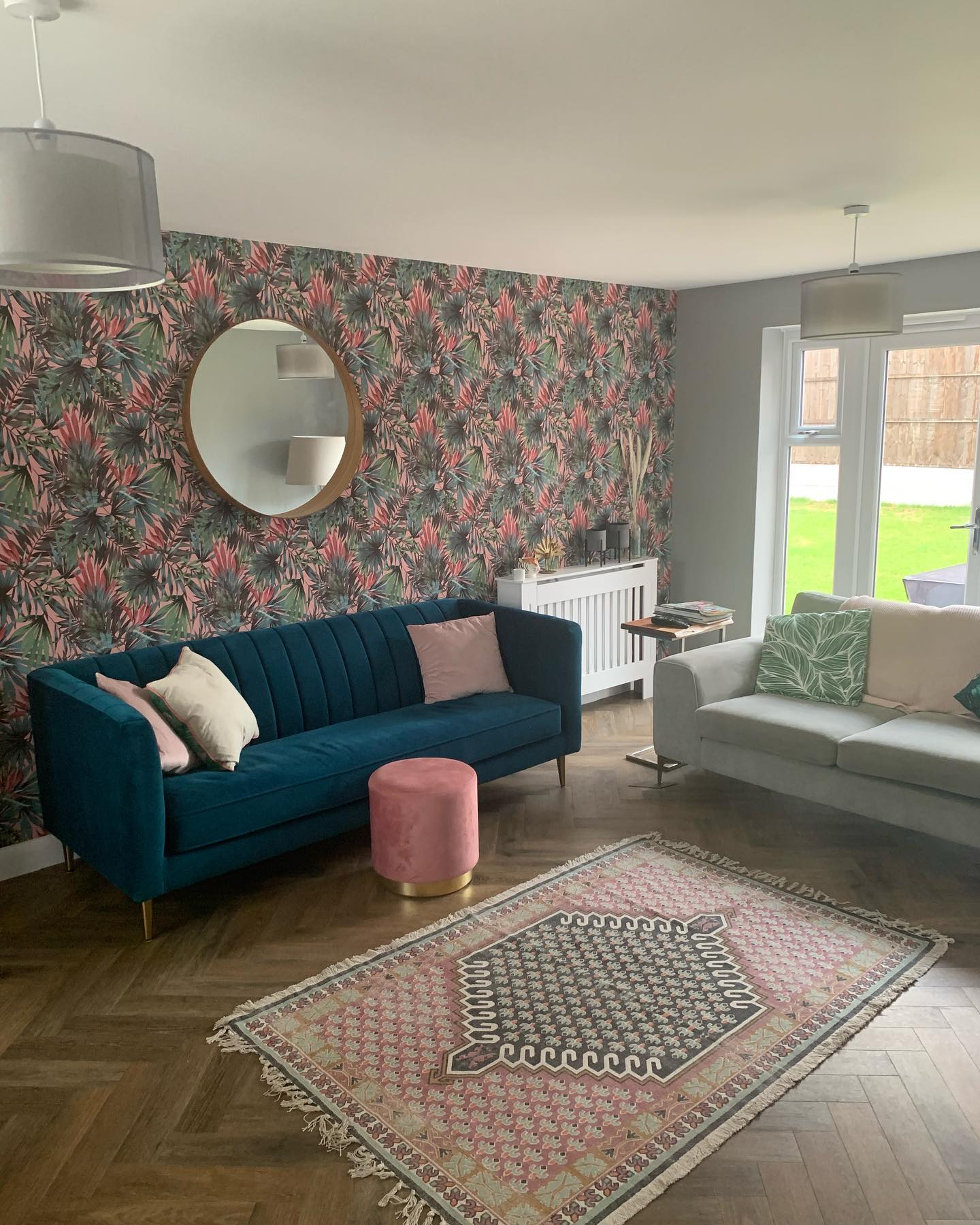 Funky Wallpaper Room Decor
