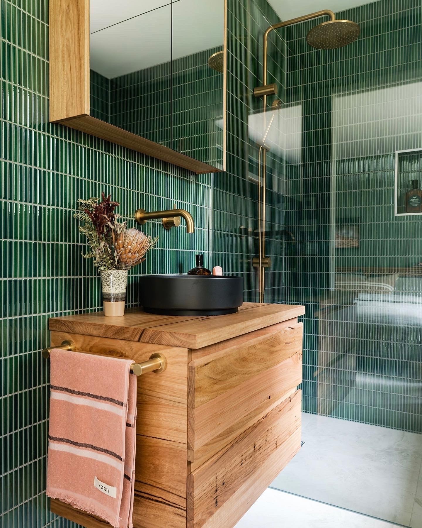 Antique Green Kit Kat Mosaic Tile