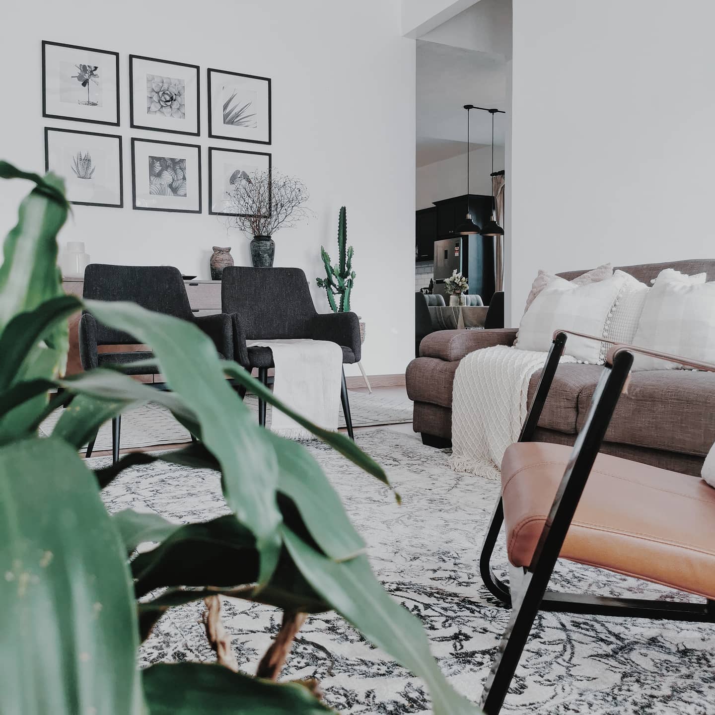 Neutral Midcentury Home Decor