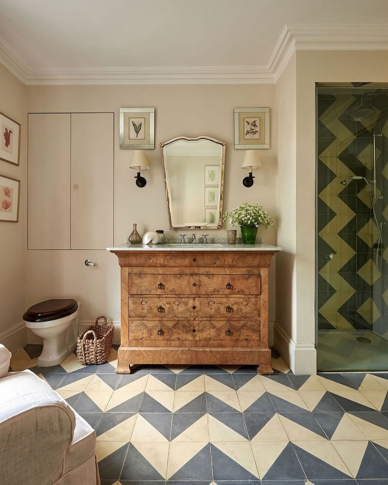 Perfect Neutral Bathroom Tiles