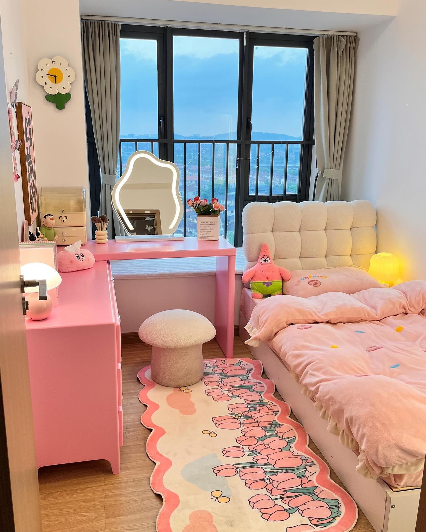 Perfect Tiny Bedroom Decor