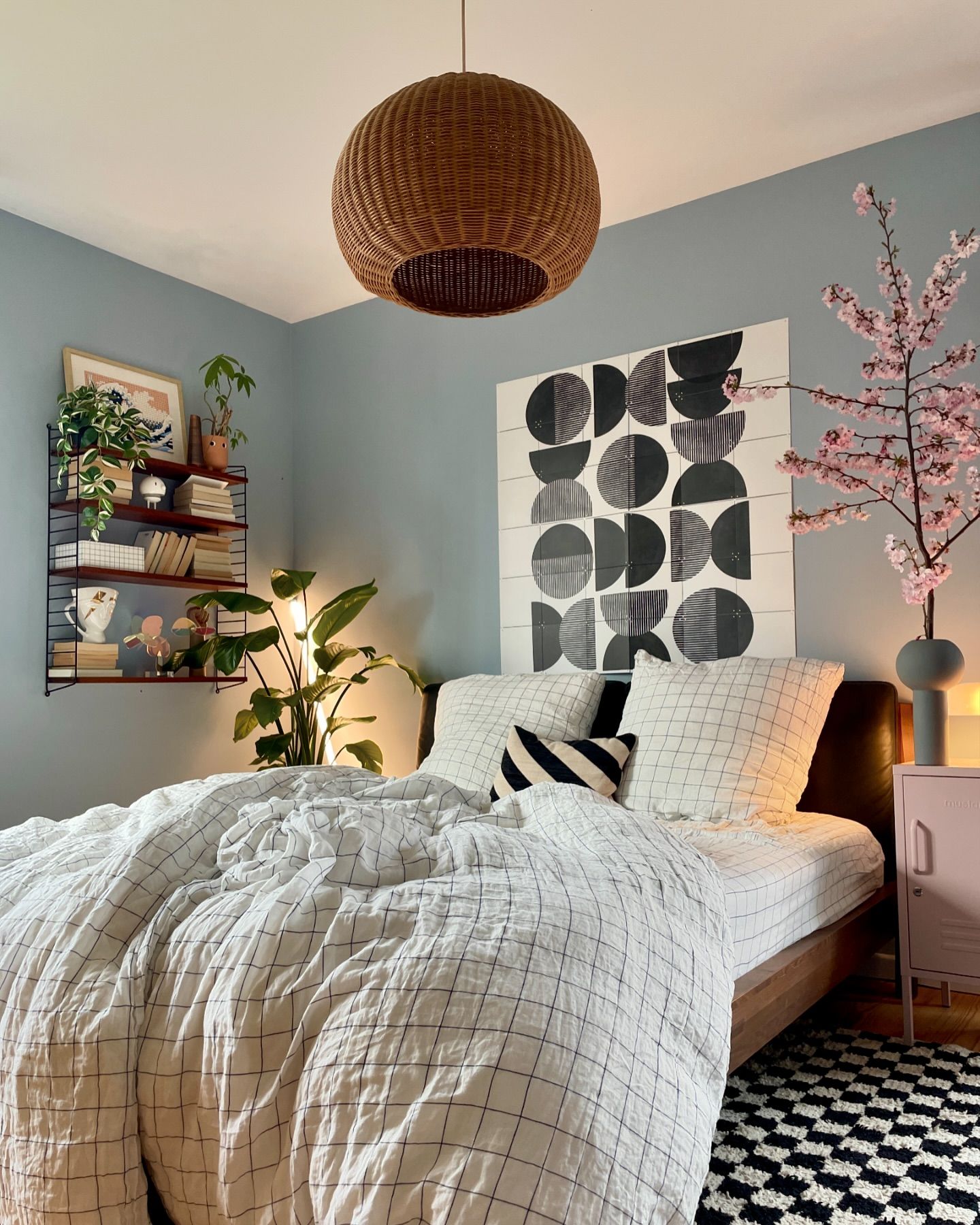 Beautiful Bedroom With Spring Touch