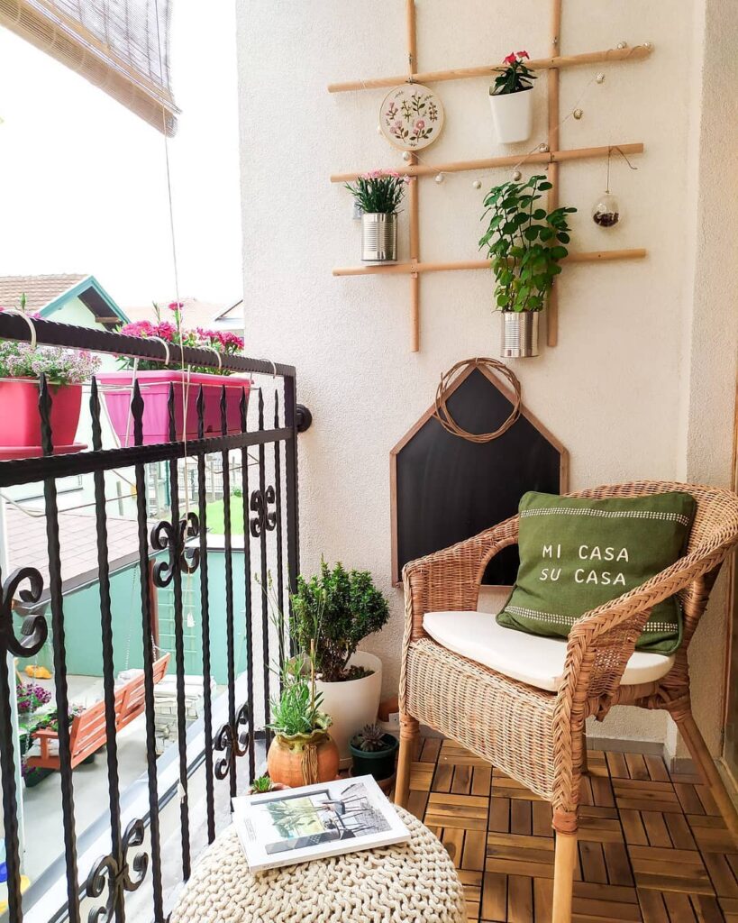 Stylish Rustic Balcony Decor