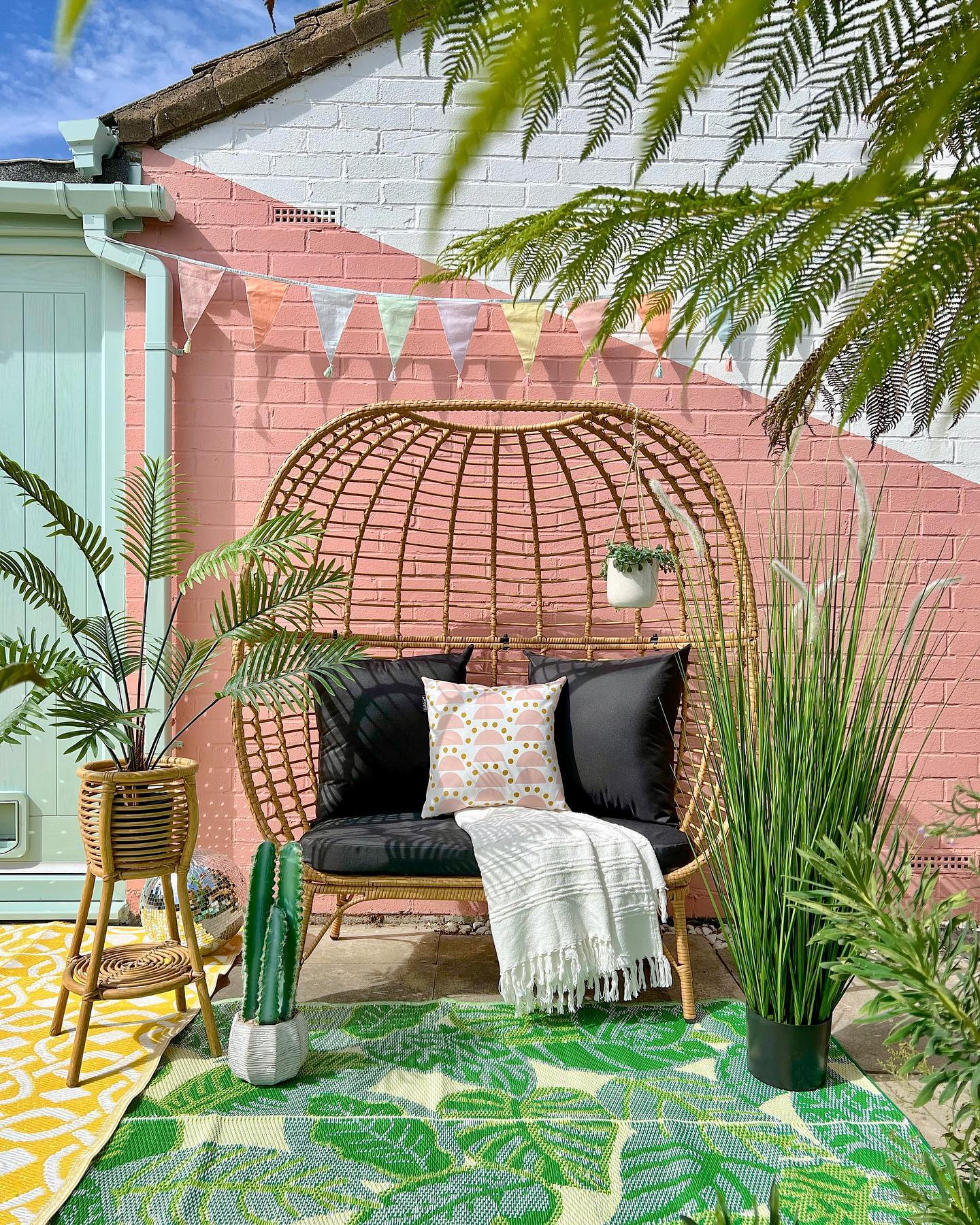 Wicker Sofa Patio Decor