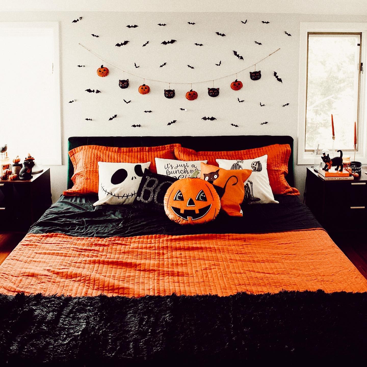 Bat and Pumpkin Bedroom Decor